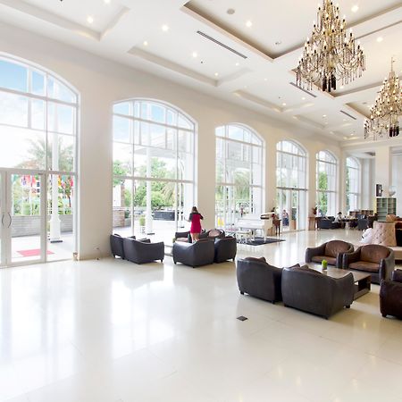 D Varee Jomtien Beach, Pattaya Praia de Jomtien Exterior foto Lobby