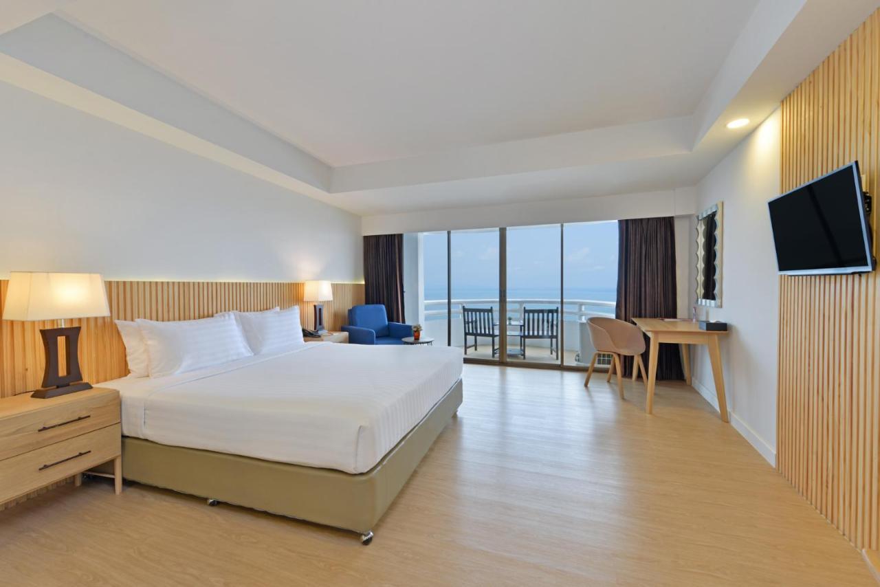 D Varee Jomtien Beach, Pattaya Praia de Jomtien Exterior foto
