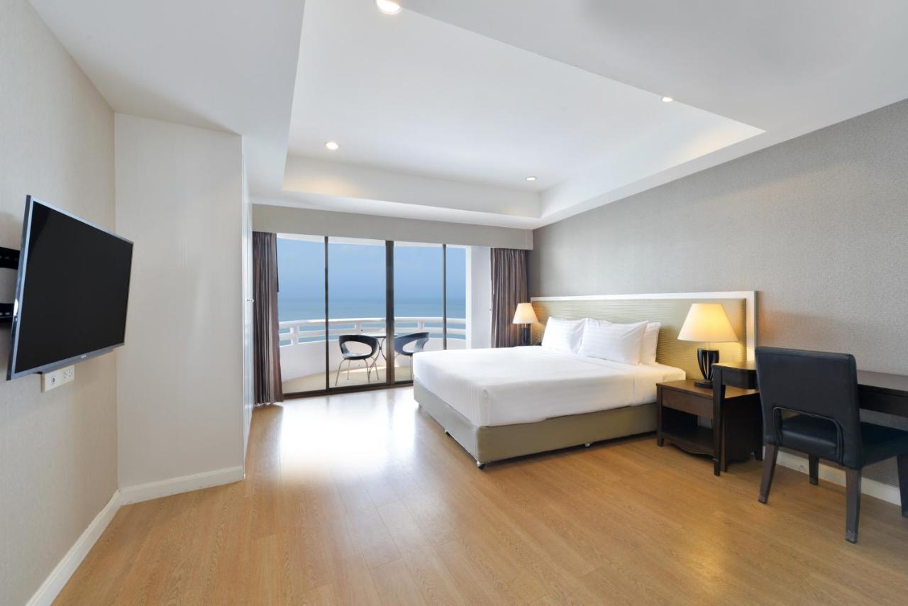 D Varee Jomtien Beach, Pattaya Praia de Jomtien Exterior foto