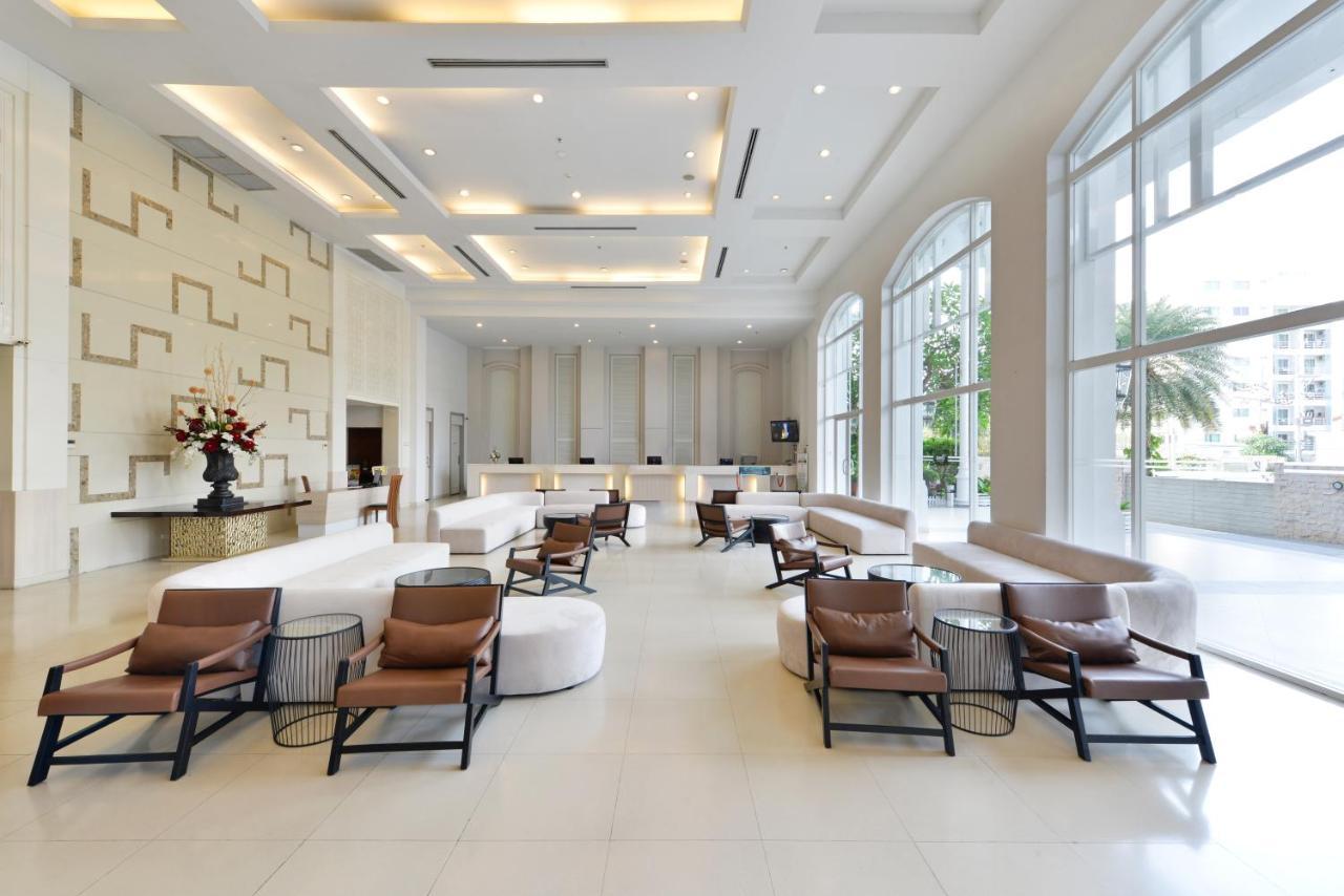 D Varee Jomtien Beach, Pattaya Praia de Jomtien Exterior foto Lobby
